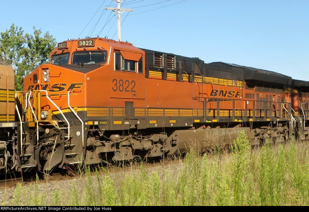 BNSF 3822